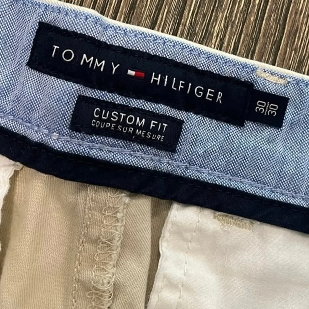 Tommy Hilfiger Mens Chino Pants Mid-Rise Flat Front Custom Fit Beige Size 30/30